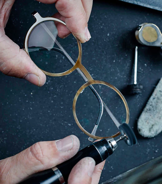 Lindberg Buffalo Horn History